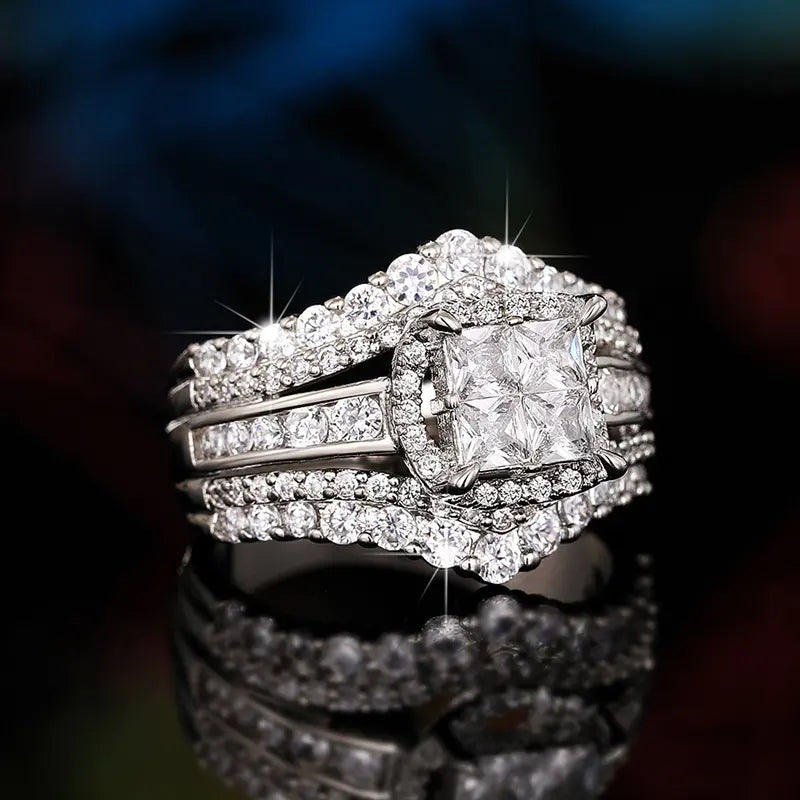 18K Gold Plated Princess Cut Ring Set, 3-Piece Cubic Zirconia Halo Engagement Ring with Stackable Bands